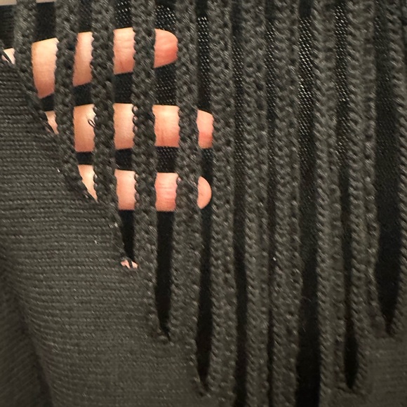 Sleeveless Knit - Picture 4 of 6